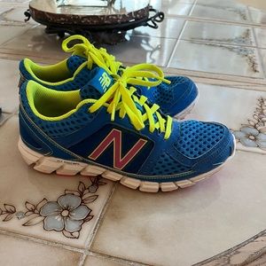 New Balance running/walking shoes. Woman’s Size 7
